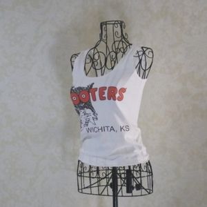 HOOTERS VINTAGE WICHITA KANSAS White Tank Top Shirt -S